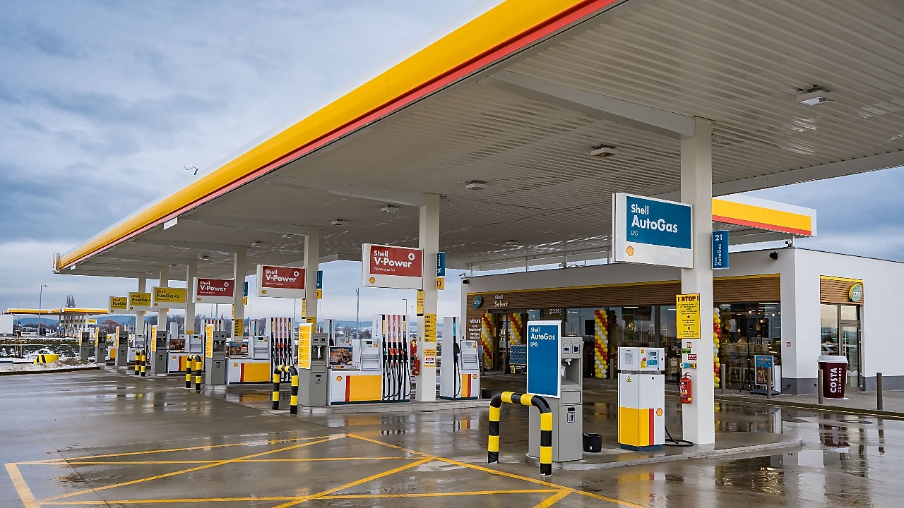 Nová čerpací stanice Shell na dálnici D35