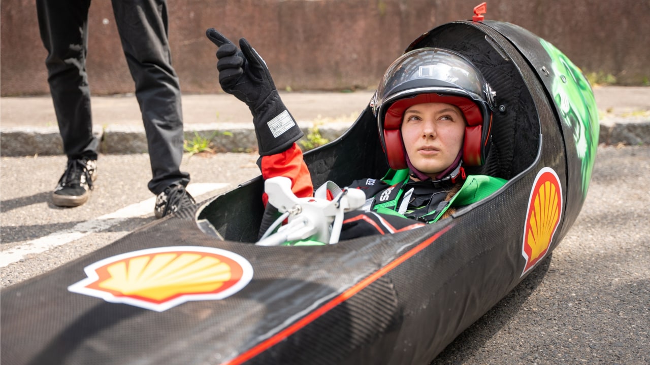 Shell go kart player photo