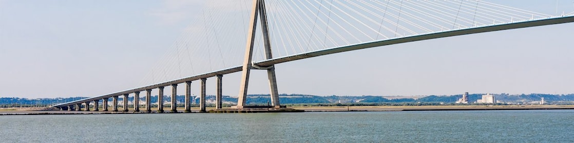 Bridge over sea