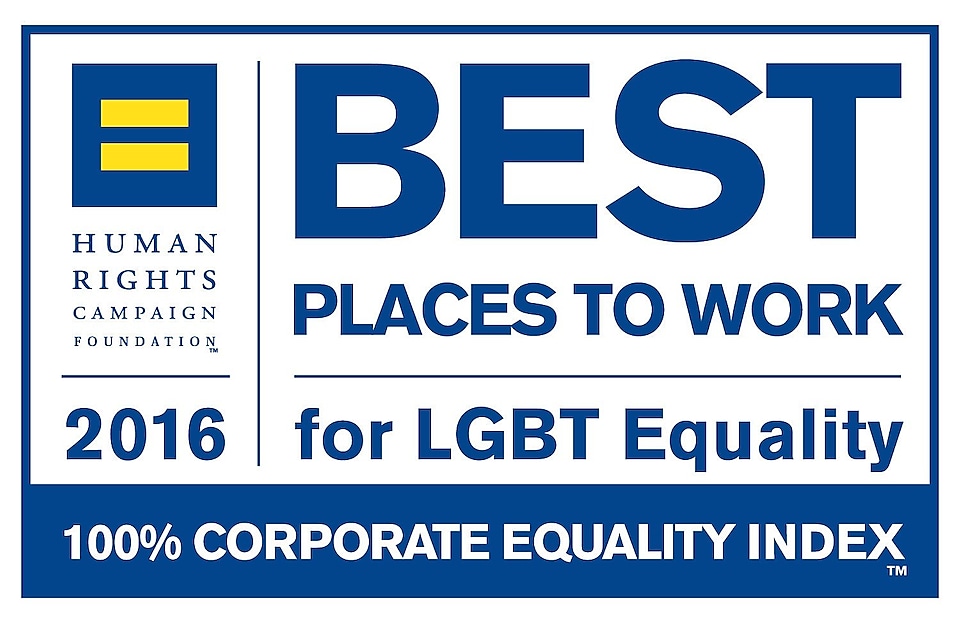 Na obrázku je text: Human rights campaign foundation 2016. Nejlepší místo pro práci s&nbsp;ohledem na rovnost LGBT. 100% index korporátní rovnosti.