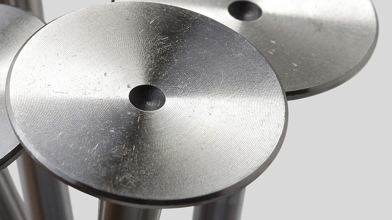 Nedá usazeninám šanci