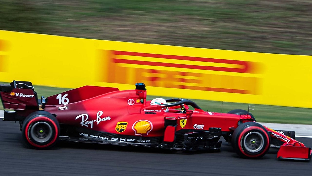 Formule Ferrari na okruhu F1.