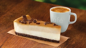 Cheesecake a káva