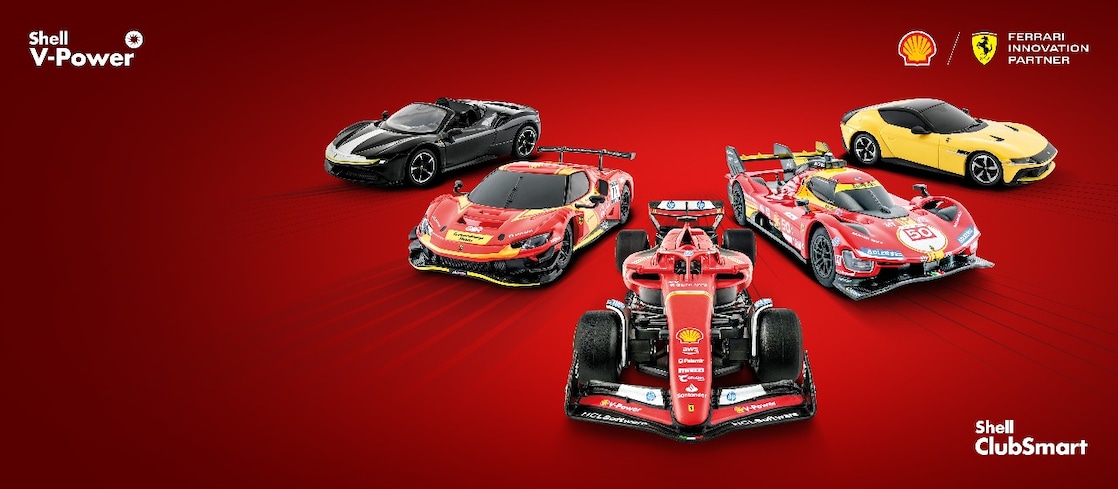 Vizuál pěti modelů Ferrari na červeném pozadí 