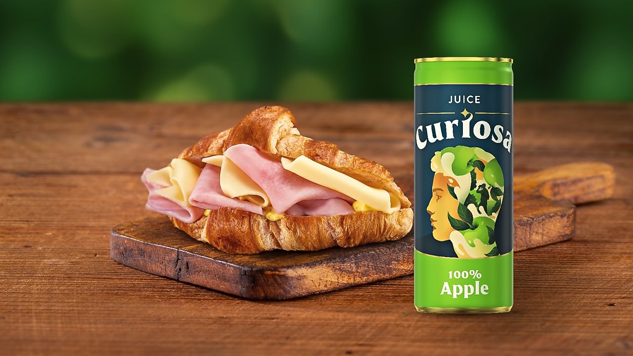 Juice Curiosa a croissant