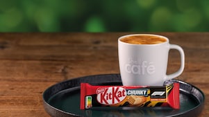 KitKat Chunky a káva